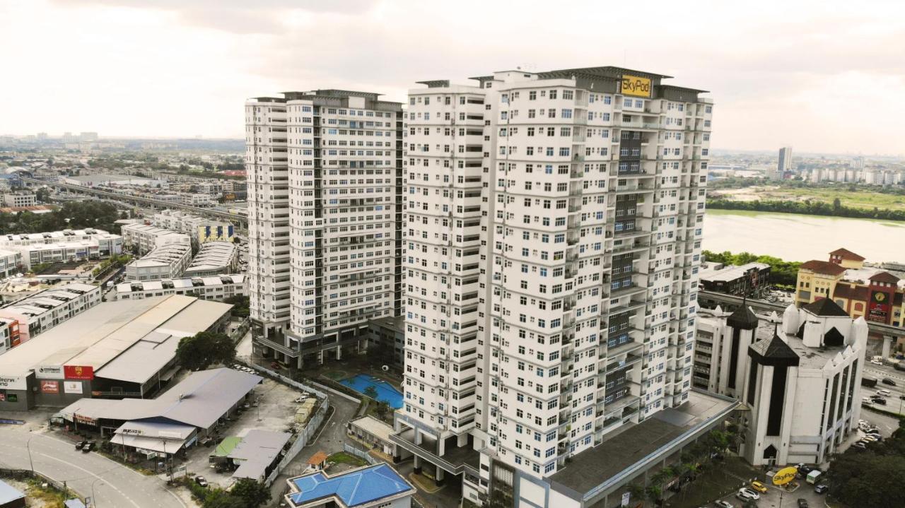 No.5 The Mint @ Puchong Center Near Ioi Mall Exterior photo
